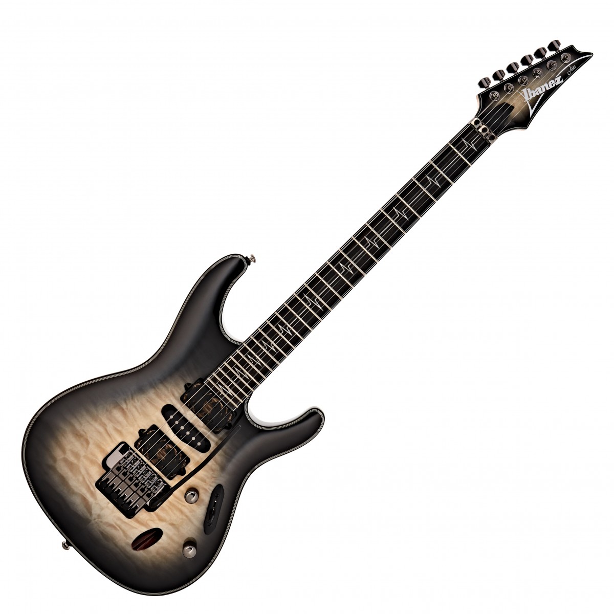 En bild på Ibanez JIVA10 Nita Strauss Deep Space Blonde | Ibanez JIVA10 Nita Strauss är ett vapen som tidigare bara användes av hjältinnan Nita Strauss. Men nu har Ibanez bestämt sig för att släppa detta soniska mästerverk till alla ivriga entusiaster på marknaden vilket betyder att du också kan förvandla dina riff till dundrande blixtar på detta kraftfulla instrument. Den har ett par Strauss signature DiMarzio pandemonium humbuckers som kan producera vilda och kraftiga toner samtidigt som de är tillräckligt mångsidiga för att hantera både bas- och high gain-förstärkning. De är enastående och single coil True Velvet-mikrofonen i sin tur upptar mittpositionen och ger ett ljud i gnistrande vintage-stil.   Shredda din väg till ära. Den tredelade lönn/amaranthalsen ger vänster hand den jämnhet och manövrerbarhet den behöver för att maniskt flyga längs varje band och få var ton att klinga med precision. Edge-Zero II-låsande tremolo-systemet låter dig sedan spela svischande divebombs i din musik och ger den dramatiska känslan som associeras med rock och metal. Om en sak är säker så är det att denna gitarr kommer att visa sig omöjlig att lägga ner.