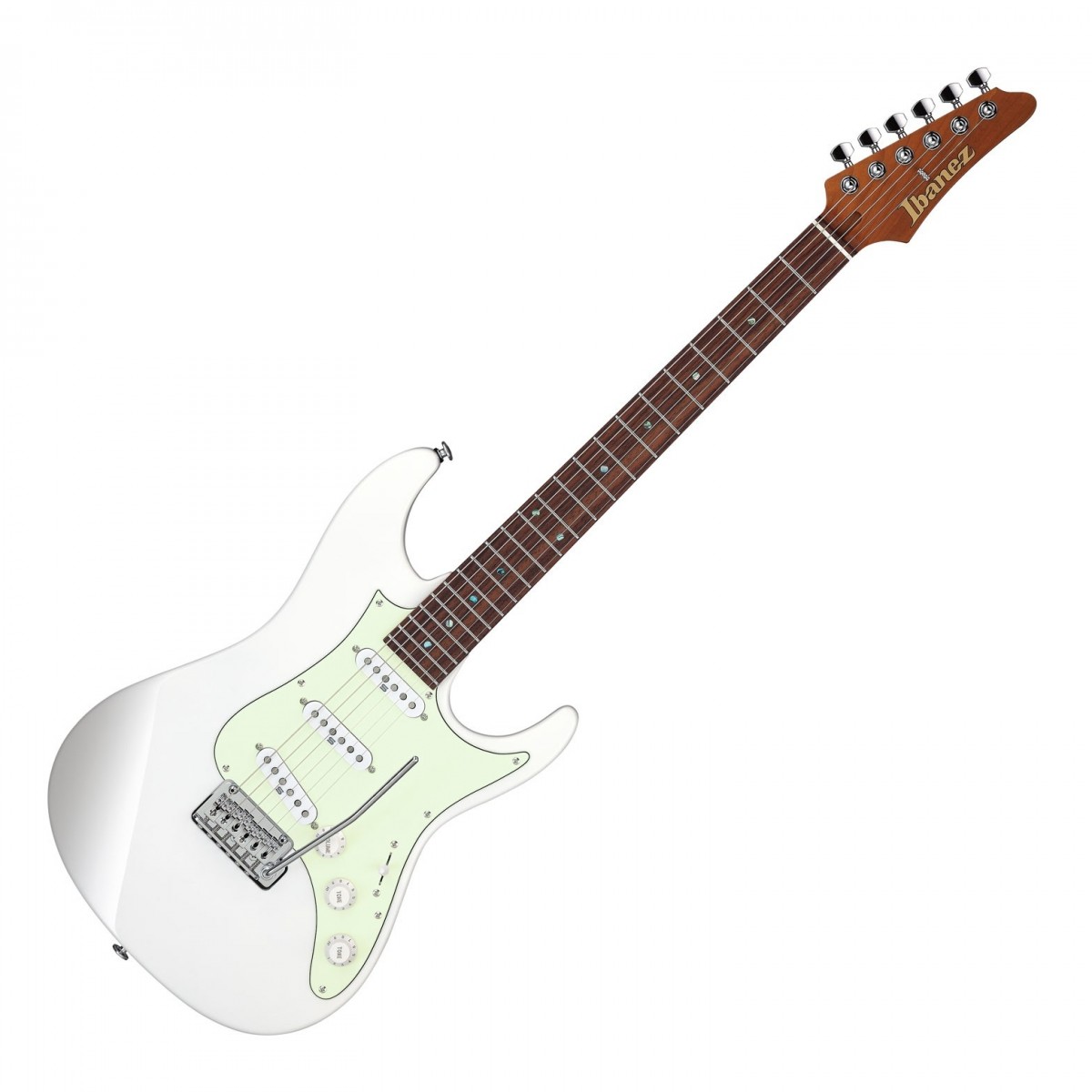 En bild på Ibanez LM1 Luca Mantovanelli Signature Luna White | Ibanez LM1 Luca Mantovanelli Signature är ett förstklassigt högspecifikt instrument som är redo för alla möjliga virtuosa riffs i Luca-stil. Varje tum av den har utformats noggrant för att ge total uttrycksfull frihet med början med dess ovala C-formade rostade lönnhals som är oljad för maximal hastighet. Monterad med en gripbräda i rosenträ med sammansatt radie kommer du att upptäcka att ditt spelande över hela skalan är sömlöst smidigt och utan ansträngning snabbt. Och var och en av dessa toner kommer att överföras med total klarhet och definition av Seymour Duncan Fortuna-pickuperna. Med en söt balanserad ton över frekvenserna på varje pickup har du en fantastisk plattform för ytterligare anpassning med effektpedaler. Lägg till det skimrarna och dykbomberna som möjliggjorts av en Gotoh T1702B tremolo så har du ett verkligt mångsidigt dynamiskt instrument. En som också är superpålitlig för med Gotoh locking tuners en oljeimpregnerad Sadel och noggrant balanserad strängspänning kommer du att vara i trim hela natten. Nå höjderna av Lucas fantastiska färdigheter med denna signature .