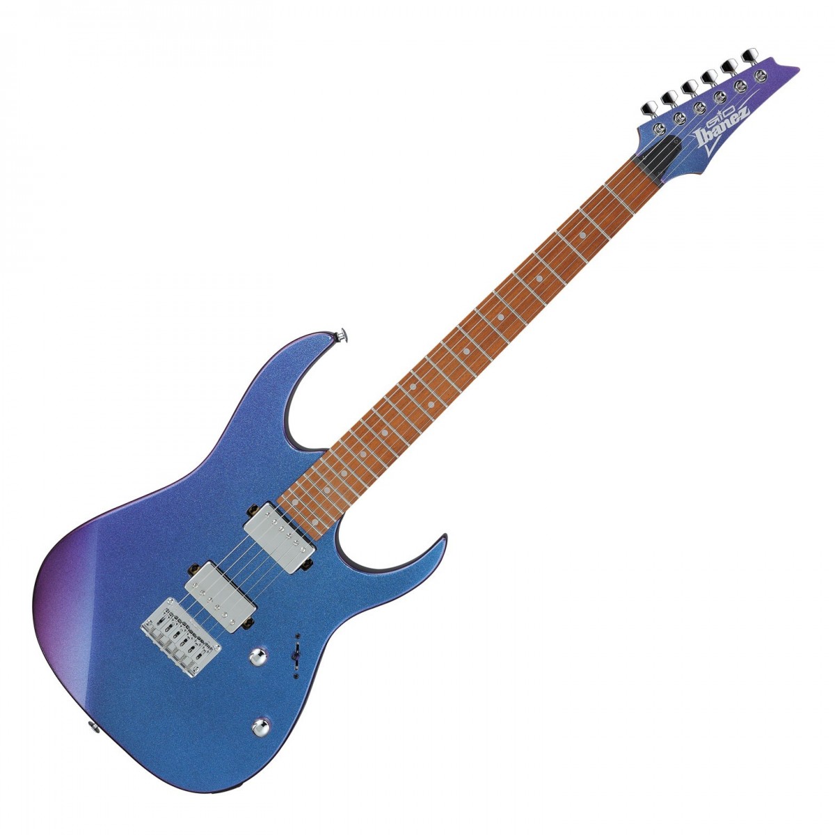 En bild på Ibanez GRG121SP GIO Series Blue Metal Chameleon | Ibanez GRG121SP i GIO-serien är en gitarr med attityd som besitter några allvarligt kraftfulla toner. Den har dubbla Ibanez Classic Elite humbucking-pickuper och genererar knarrande ljud med tydliga diskanater och feta rungande basnoter. Pickuperna är bra för både tuggande ackord och högskaliga solon så du kan njuta av alla möjliga metall- och rockljud.   Och på tal om solon så gör den tunna Ibanez halsprofilen och jatoba greppbrädan det lätt att spela flytande snabba riff. Ännu bättre halsen är gjord av rostad lönn för att säkerställa en stark hållbarhet och rika övertoner. Kombinerat med den suveräna prestandan hos ett fullt justerbart Ibanez F106-stall har du en gitarr som kan spela hela natten utan att behöva stämmas om! Och det är inte allt för Ibanez har utrustat den med ett mono ingångsuttag som inte kräver underhåll oavsett hur många gånger du kopplar in för att spela. Det är dags att börja rocka!