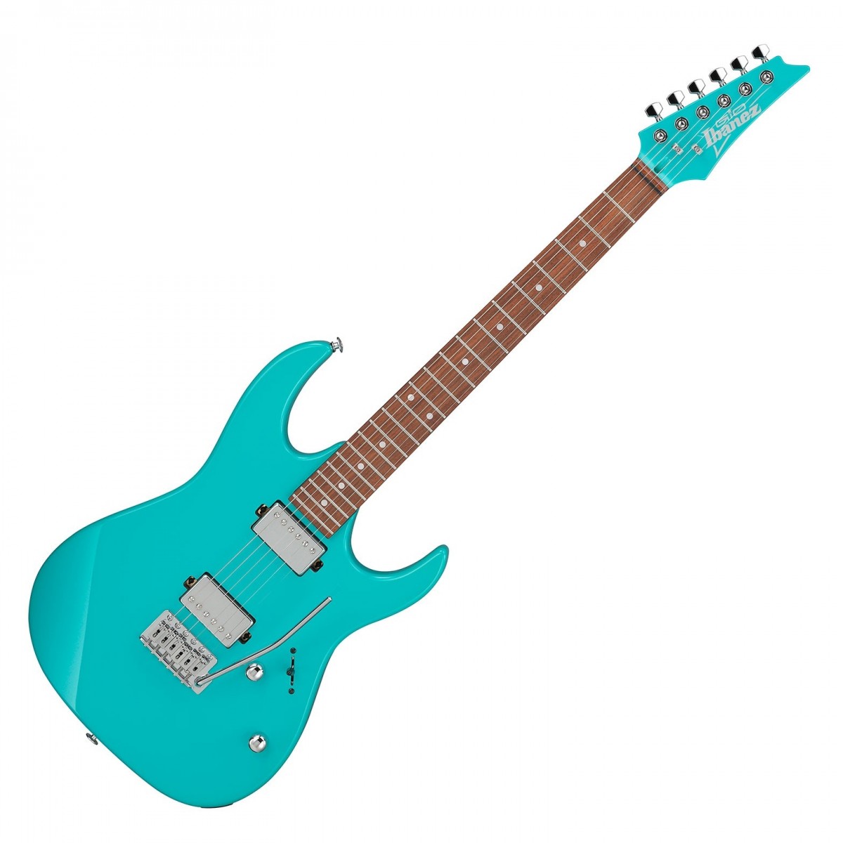 En bild på Ibanez GRX120SP GIO Pale Blue | Ibanez RG GIO Series är den perfekta elgitarren för blivande rockers och metal-entusiaster som vill göra intryck utan att ruinera sig. Med sin fantastiska Pale Blue-finish sticker den här gitarren inte bara ut visuellt utan levererar också prestanda. GRX-halsen är utformad för smidig och snabb spelbarhet med både snabba shredding och bekväma ackord övergångar vilket gör den till ett utmärkt val för spelare som vill finslipa sina färdigheter.Gitarren är utrustad med Classic Elite -pickuper som ger ett ljud som är både fylligt och mångsidigt och som enkelt hanterar allt från skarpa rena toner till kraftig distorsion. Inkluderingen av ett T106 tremolosystem förbättrar gitarrens uttrycksfullhet ytterligare vilket möjliggör precisionsjusteringar som kan injicera personlighet i varje ton. Oavsett om du övar hemma eller uppträder på live erbjuder Ibanez RG GIO Series tillförlitlighet och kvalitet som är svår att överträffa i det här prisläget.