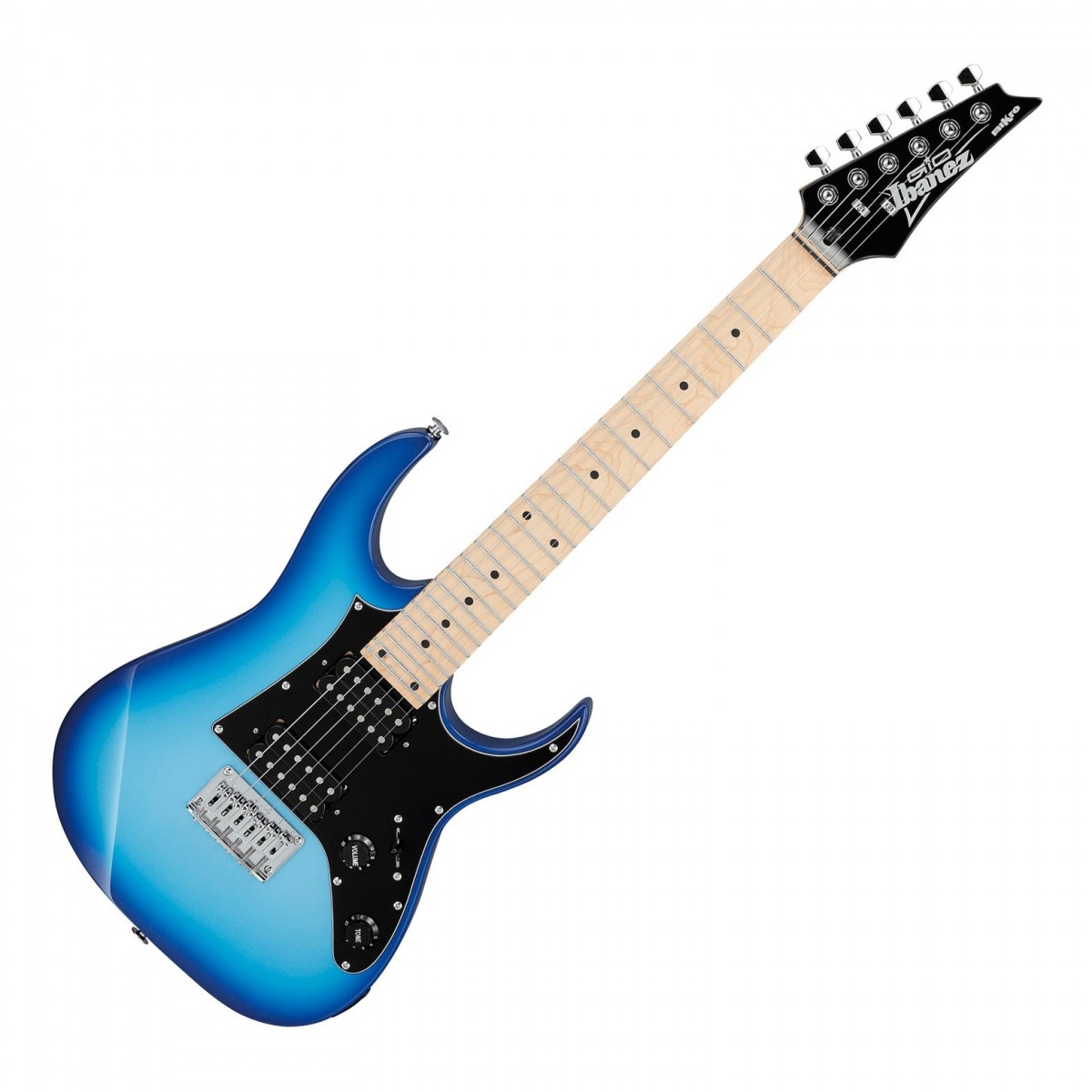 En bild på Ibanez GRGM21M GIO MiKro Blue Burst | Låt dig inte luras av att gitarren är en smula mindre. Då Ibanez GRGM21M GIO MiKro erbjuder samma kraftfulla rock- och metalltoner du skulle förvänta dig av en klassisk Ibanez-modell. Tack vare de högt uppskattade Inifinty humbucker-mickarna kommer varje ton du spelar att skära genom mixen med utsökt skärpa och crunch. Så oavsett om du spelar solo dunkande ackord eller fylliga riff - kan du räkna med fantastiskt kraftiga toner gång på gång.   Faktiskt har GRGM21Ms mindre storlek en hel red fina förmåner. Den bekväma GRGM-lönnhalsen låter dina fingrar glida över halsens 222" skallängd - perfekt för yngre spelare och de med mindre händer. Dessutom håller det robusta F106-stallet dina strängar säkert i samklang så att du kan spela och öva med perfekt stämning så länge du bara orkar. Klassisk Ibanez hela vägen från den minsta komponenten till den mest betydande.